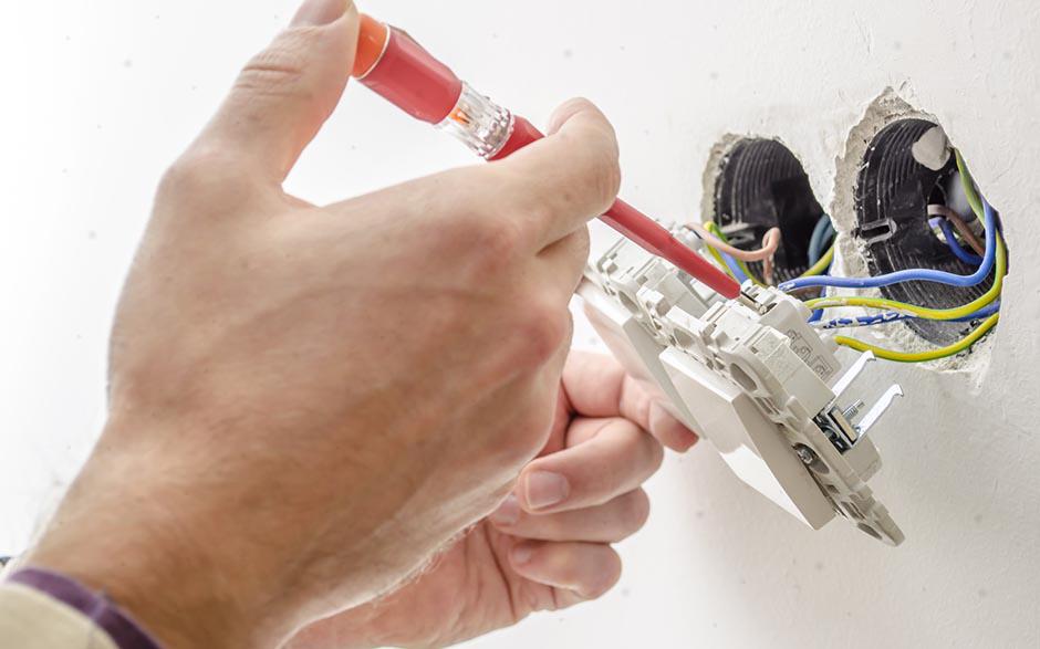 je recherche un électricien Levallois-Perret